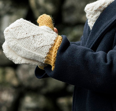 Aran Woolen Mills- Soft Merino Two Tone Mitten
