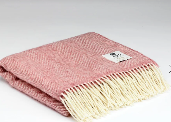 McNutt-Blanket  Candy Pink
